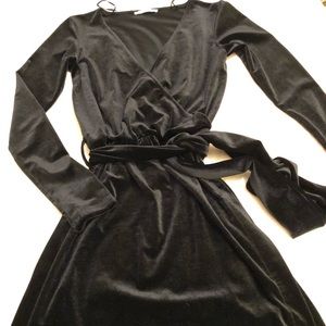 ZARA Trafaluc Black Velvet Long Sleeve Wrap Dress